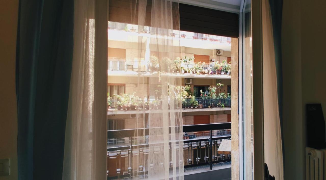 Nicolai63 Hotel Bari Bagian luar foto